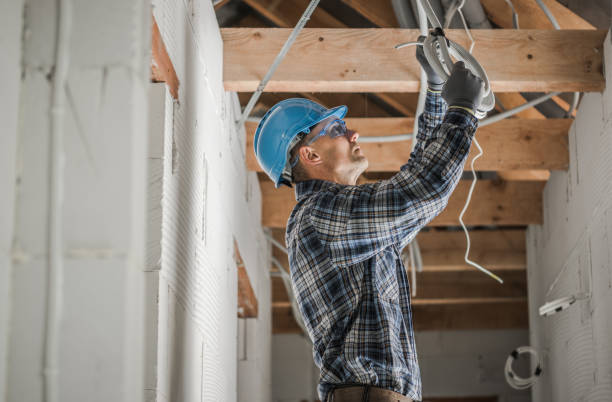 Best Emergency Electrical Repair  in Le Center, MN